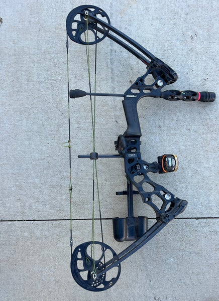 Mission Adjustable Compound Bow Package