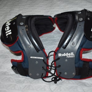 Riddell Pursuit Football Shoulder Pads, Youth Medium (12-13/80)