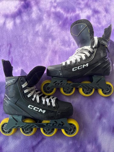 Senior CCM Super Tacks 9350 Inline Skates Regular Width Size 5 (Used)