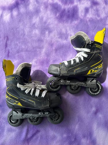 Youth CCM Super Tacks 9350 Inline Skates Regular Width Size 12 (Used)