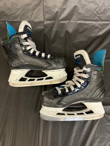 Youth Bauer XLP Hockey Skates Regular Width 13 (Used)