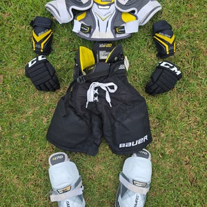 Youth Medium Bauer Starter Kit (Ages 5-7)