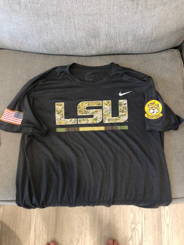 LSU NIKE dri-fit XXL