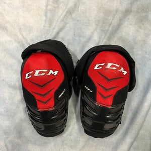 Junior Medium CCM QLT 230 Elbow Pads (Used)