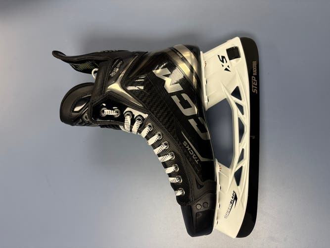 2024 CCM Tacks XF Pro Hockey Skates Wide Width 10 (New)