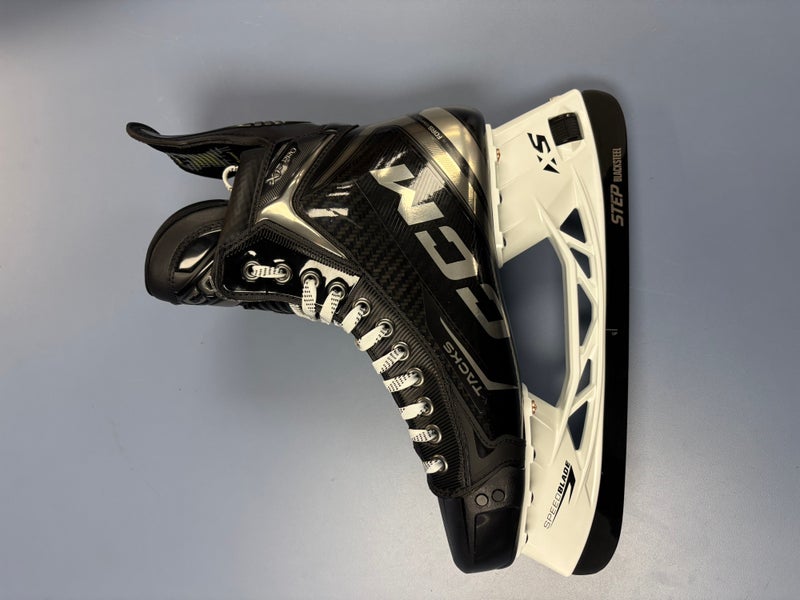 2024 CCM Tacks XF Pro Hockey Skates Wide Width 10 (New)