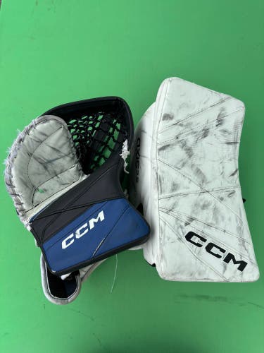 White Junior CCM Axis 2.5 Goalie Glove & Blocker Full Right