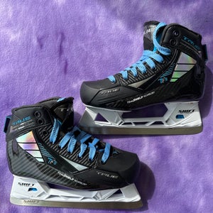 Intermediate True TF9 Hockey Goalie Skates Regular Width Size 4 (Used)