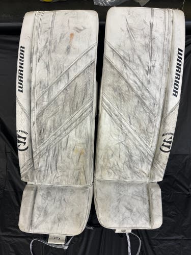 White 33" Senior Warrior Ritual G6 E+ Goalie Leg Pads (Used)