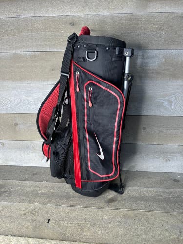 Nike Golf Jr Youth Stand Carry Golf Bag 4-Way Divider Red and Black 30" & Strap