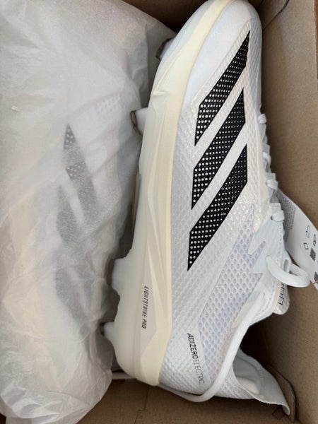 White Men's Size M 11.5 (W 12.5) Adult Adidas Molded Cleats Cleats (New)