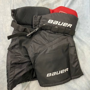 Black Youth Small Bauer Vapor Lil Rookie Hockey Pants (Used)