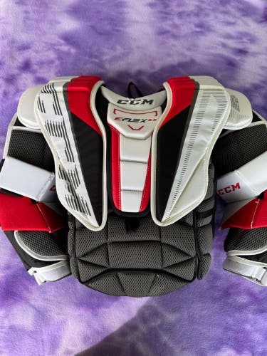 Junior Large/Extra Large CCM EFLEX 5.5 Goalie Chest Protector (Used)