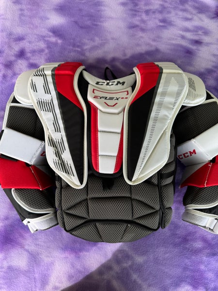 Junior Large/Extra Large CCM EFLEX 5.5 Goalie Chest Protector (Used)