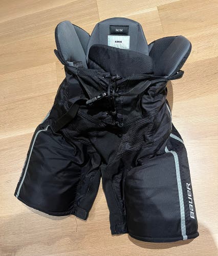 Pro Stock LA Kings Bauer Nexus Lite Pants Black Senior Medium