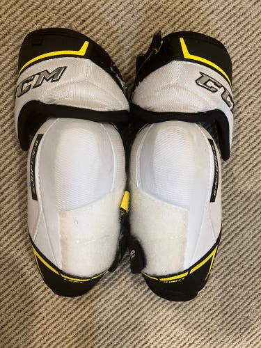 Junior Large CCM Classic Pro Elbow Pads (Used)