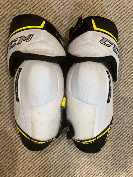 Junior Large CCM Classic Pro Elbow Pads (Used)