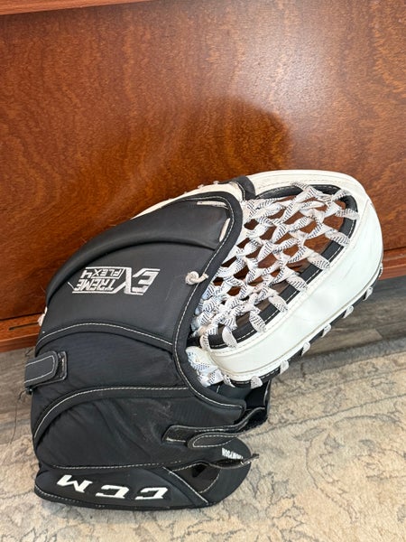 CCM Extreme Flex 4 Regular (Used)