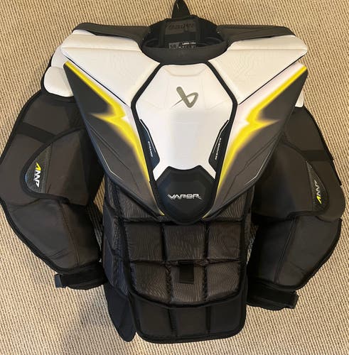 Large 2025 Bauer Vapor Flylite Goalie Chest Protector Pro Stock (Used)