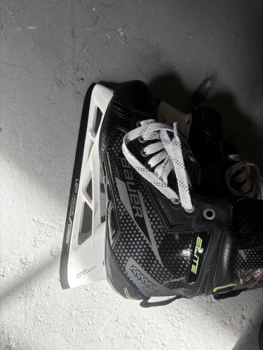 2024 Bauer Elite Hockey Goalie Skates Wide Width 8.5 (Used)