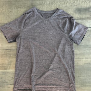 Lululemon V Neck Shirt M