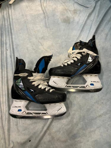 Senior True TF7 Hockey Skates Wide Width 7 (Used)