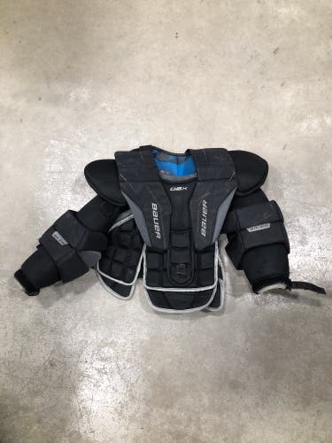 Junior Small Bauer GSX Goalie Chest Protector (Used)
