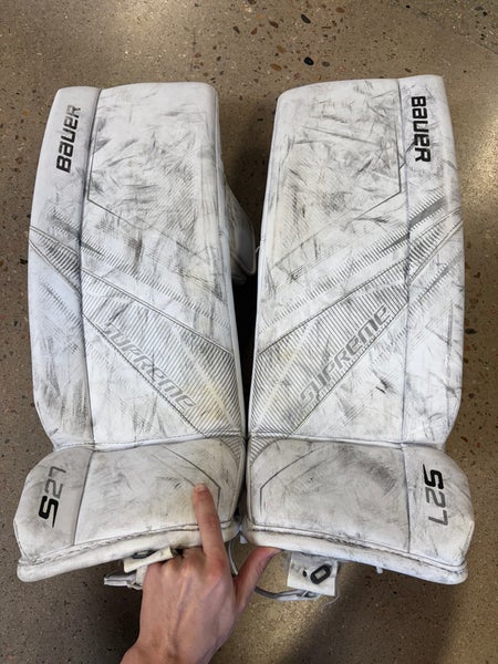 Medium Junior Bauer Supreme S27 Goalie Leg Pads (Used)