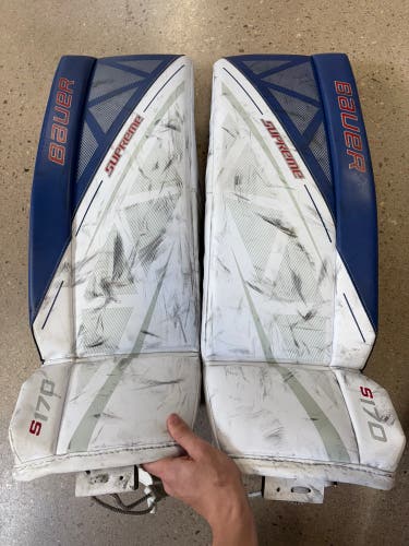 Large Junior Bauer Supreme S170 Goalie Leg Pads (Used)