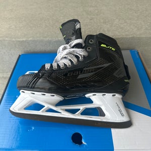 Bauer Elite Hockey Goalie Skates 7.5 (Used)
