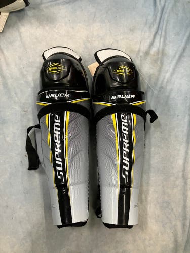 Senior Bauer Supreme One40 Shin Pads 14" (Used)