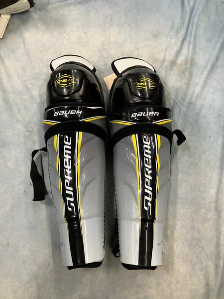 Senior Bauer Supreme One40 Shin Pads 14" (Used)