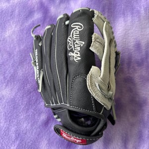 Black Rawlings Sure Catch RH Outfield Baseball Glove 11" (Used)