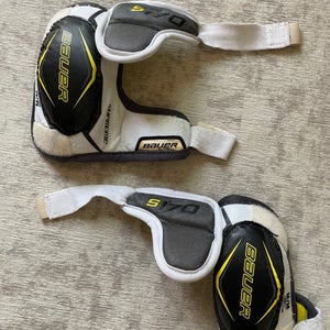 Medium Youth Bauer Supreme S170 Shoulder Pads (Used)