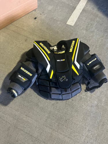 Senior Medium Vaughn Ventus SLR2 Goalie Chest Protector (Used)