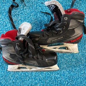 Junior Bauer Vapor X2.7 Hockey Goalie Skates Regular Width Size 3 (Used)