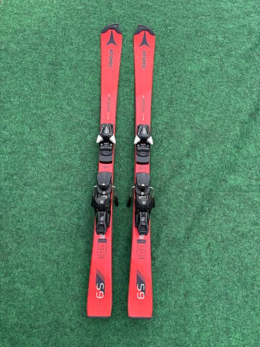 Atomic Redster S9 Skis With Salomon 7.5 GW Bindings (Used) | 131cm
