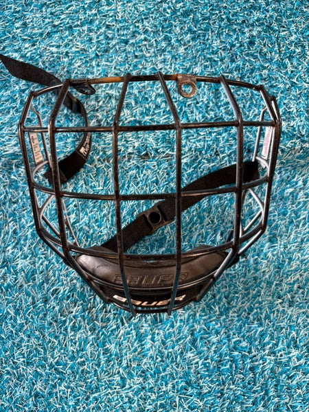 Small Bauer Profile II Facemask Cages, Visors & Shields (Used)