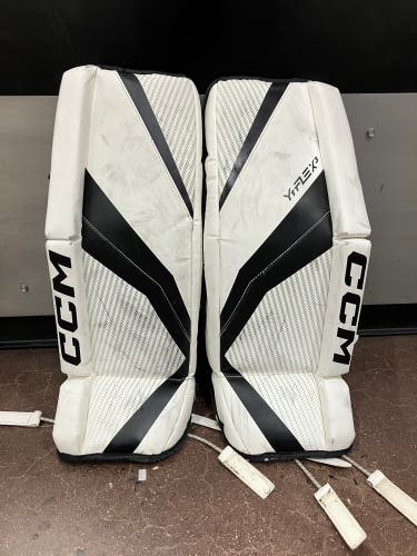 White 26" Youth CCM YTFLEX 3 Goalie Leg Pads (Used)