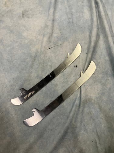 CCM Step Steel Replacement Steel Blades 271 mm (New)