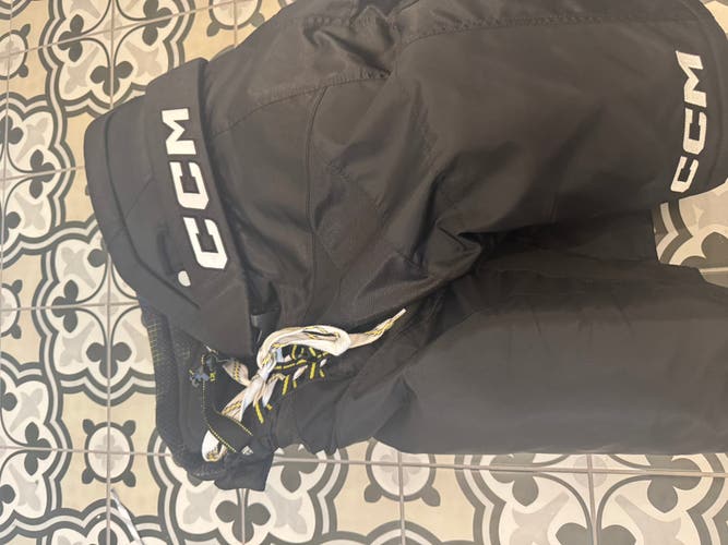 Senior Large CCM Tacks XF Pro Hockey Pants (Used)