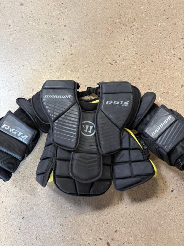 Junior Small / Medium Warrior Ritual GT2 Goalie Chest Protector (Used)