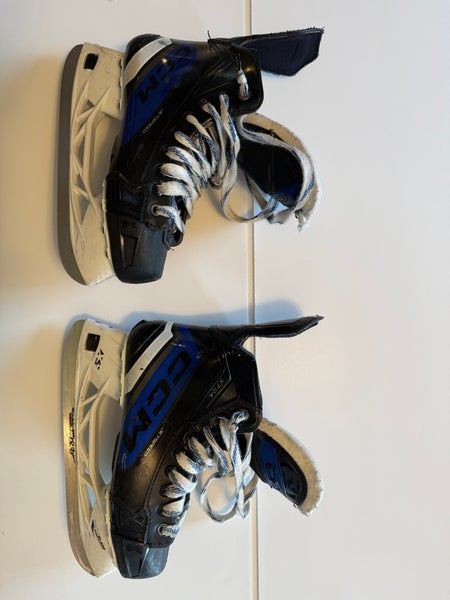 2024 CCM JetSpeed XTra Hockey Skates Regular Width Size 5.5 (Used)