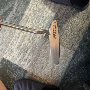 Scotty Cameron Special Select Newport 2.5 Blade Right Handed Putter 35" (Used)