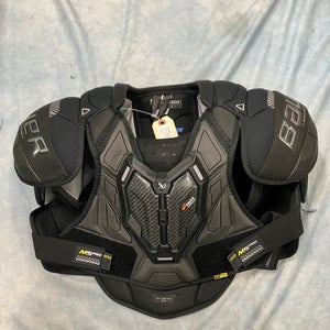 Medium Intermediate Bauer Supreme M5 Pro Shoulder Pads (Used)