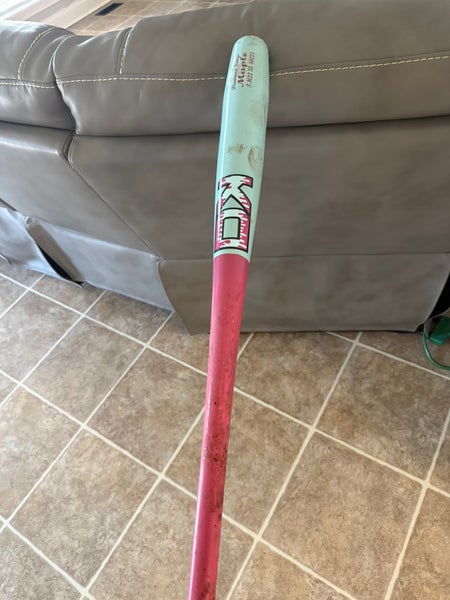 Custom Bat (-3) 32 oz 33" (Used)