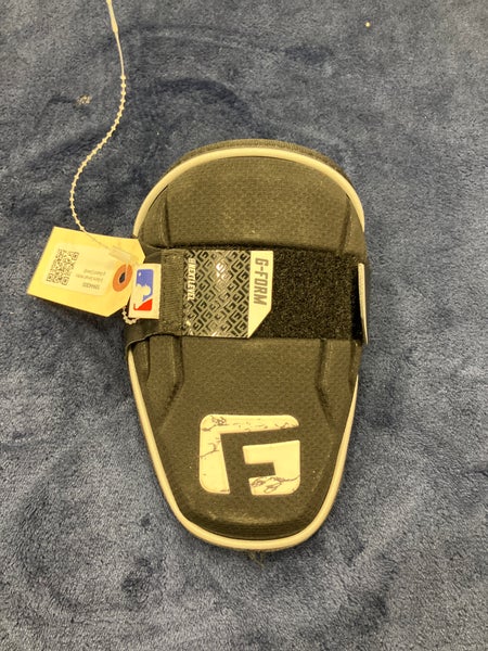 G-form Small Hitting Guard (Used)