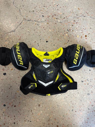 Medium Youth Bauer Supreme Ultrasonic Shoulder Pads (Used)