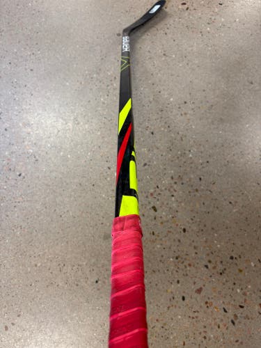 Junior Bauer Vapor X2.7 Hockey Stick Right Handed | P88 50 Flex (Used)