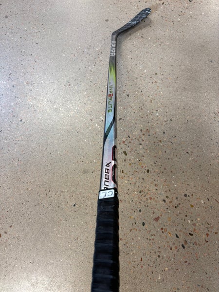 Junior Bauer Vapor Hyperlite 2 Hockey Stick Right Handed | P92 40 Flex (Used)